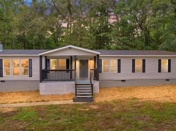 10770 Winchester Dr, Amelia Court House, VA 23002