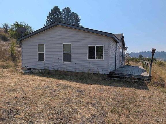 3rd image of 138 Theresa Acres Way