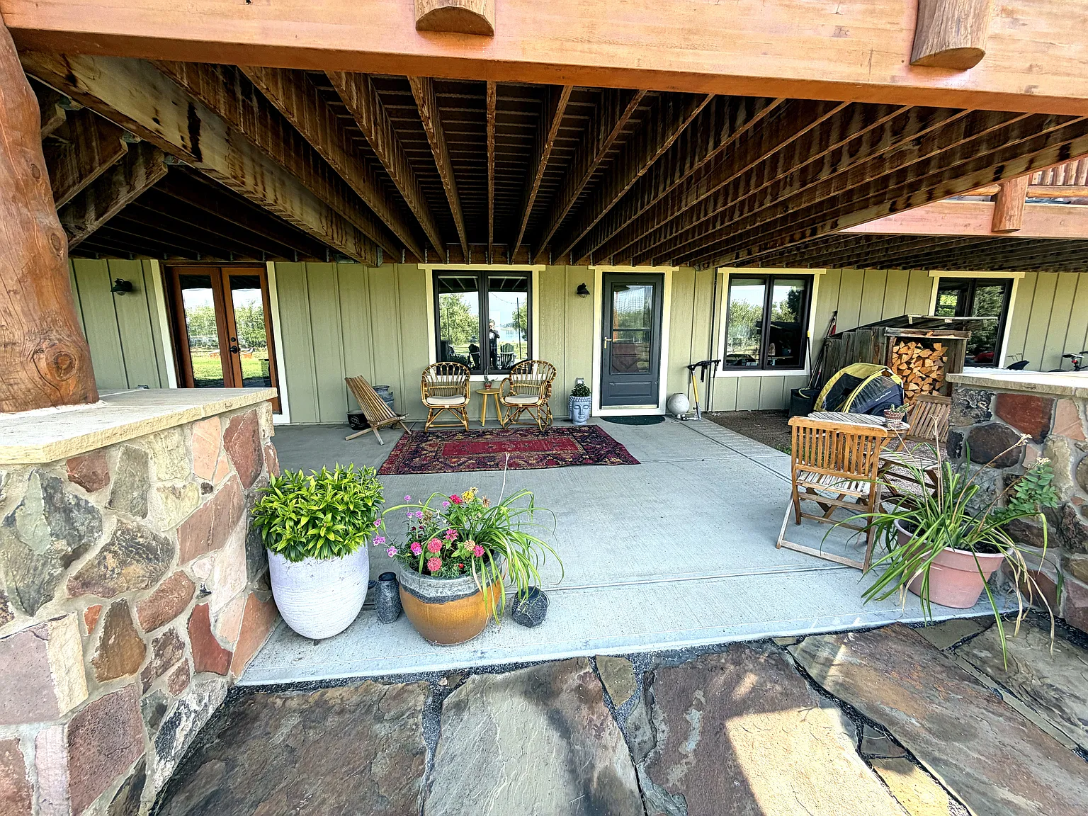 2 bed, 1600 sqft, $1,950 — Photo 4