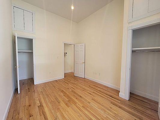 4th image of 49 Park Ave APT 1A