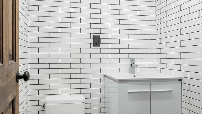 Rented by Nooklyn NYC LLC | media 24