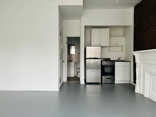 Rented by Corcoran | media 7