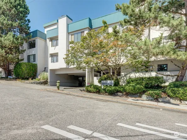 1740 NE 86th Street #203, Seattle, WA 98115