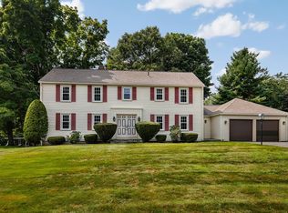 4 Gryzboska Cir, Framingham, MA 01701