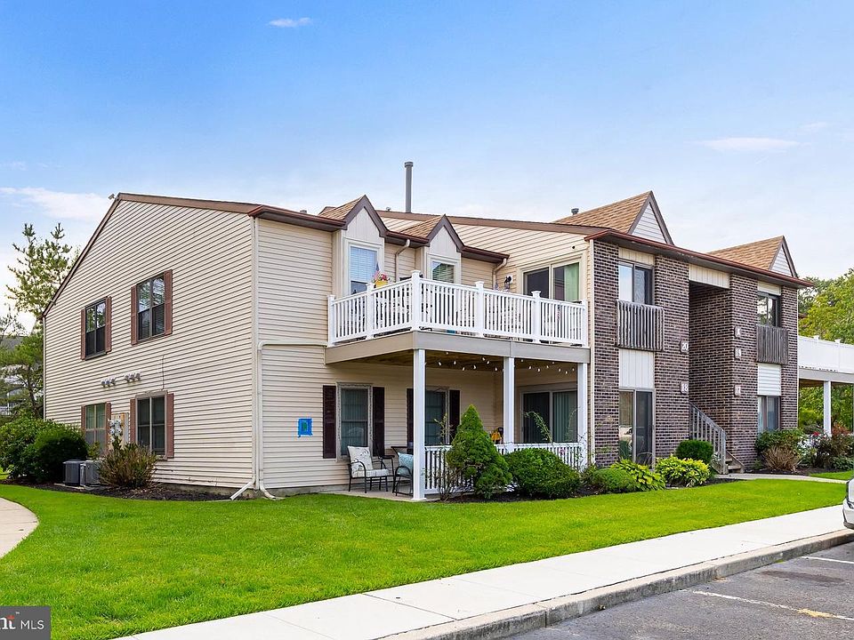 1st image of 20 Pickwick Pl