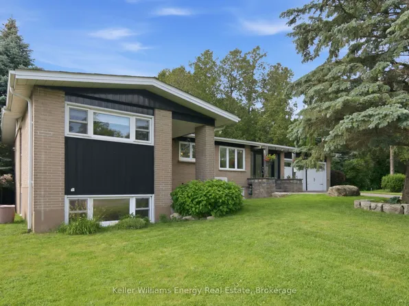1010 Regent Dr, Oshawa, ON L1G 1J5