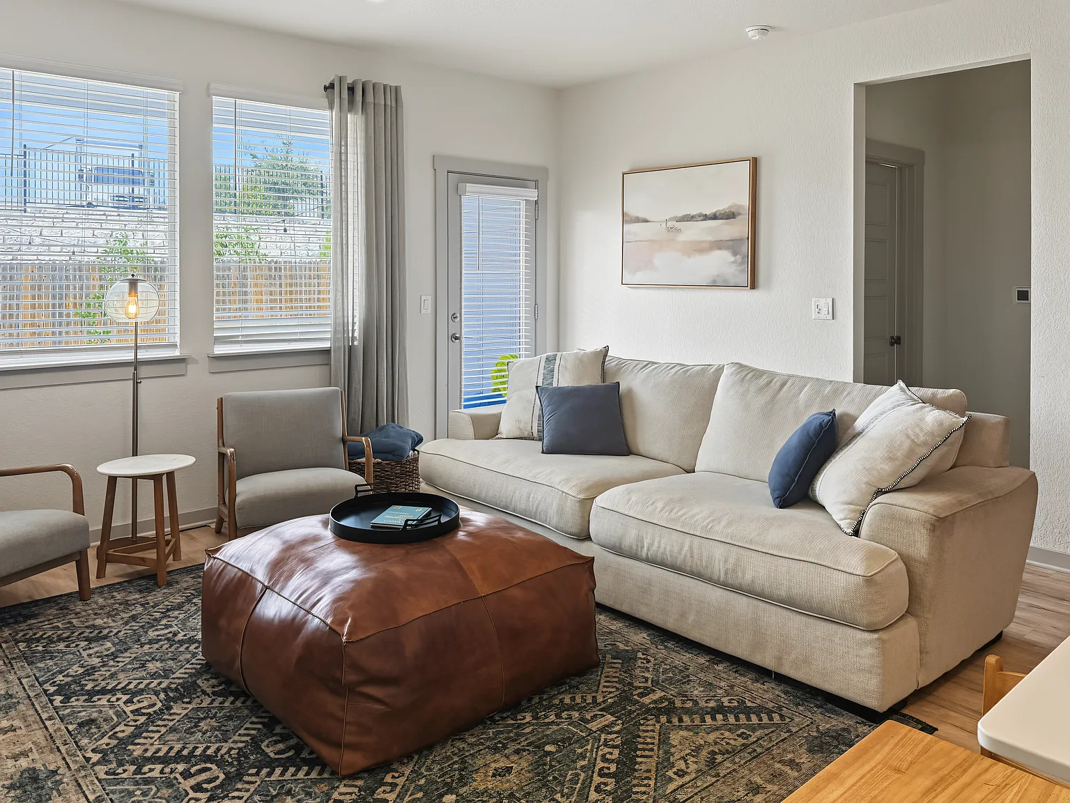 4 bed, 1676 sqft, $2,300 — Photo 4