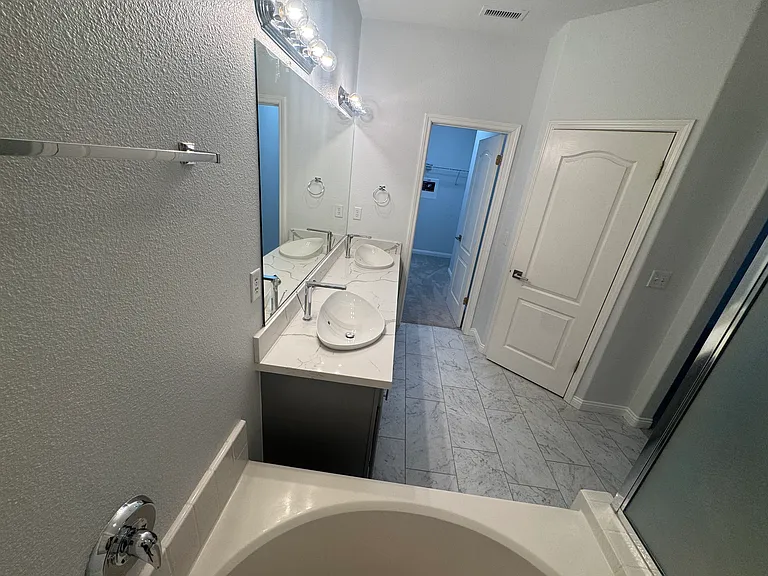 618 W Madrid Ln — Photo 14