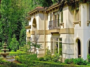 2500 Evergreen Point Rd, Medina, WA 98039