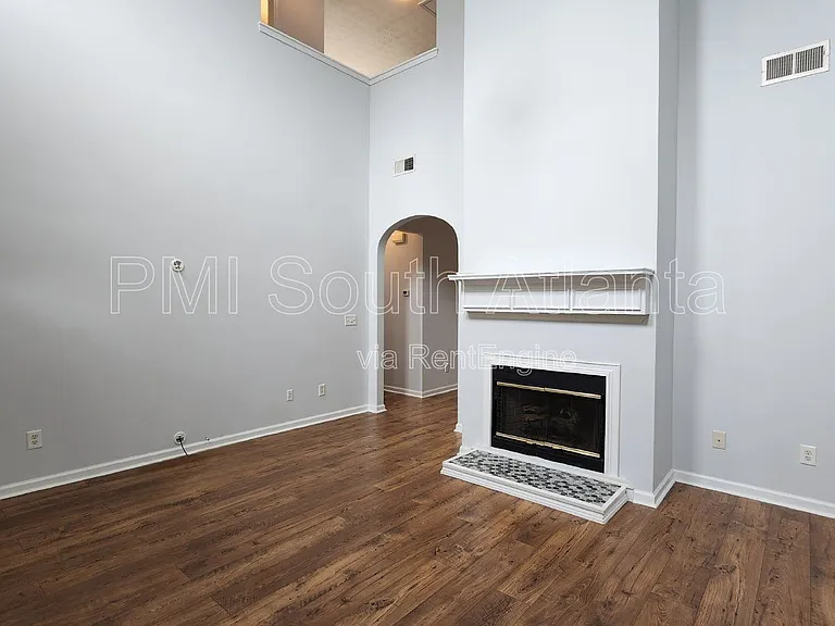 1673 Jackson Sq NW — Photo 6