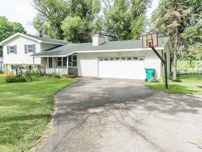 12345 Beadle Lake Rd, Battle Creek, MI, 49014