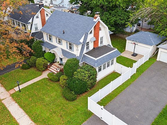 3rd image of 417-419 40th Street