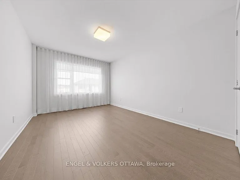 699 Honeydew St — Photo 23