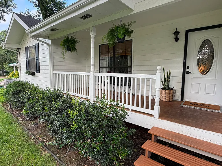 5105 Hunter Village Dr — Photo 2