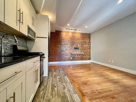 3rd image of 611 W 148th St APT 58