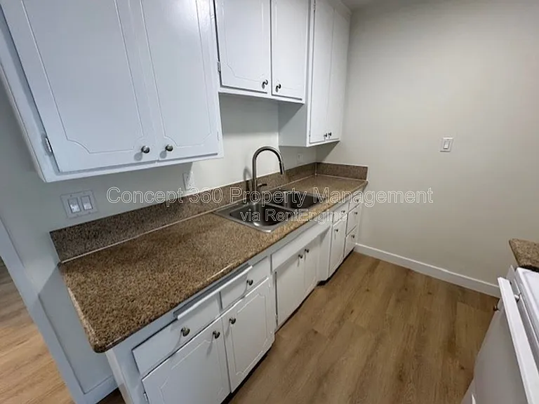 1021 Ohio Ave #7 — Photo 9
