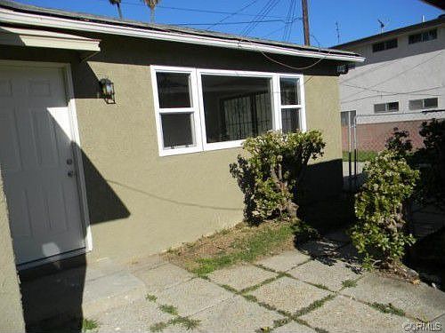 3rd image of 940 Enterprise Ave