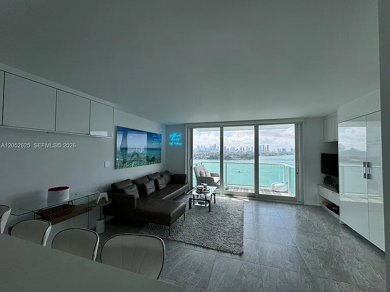 1000 West Ave #1419 — Photo 7