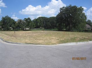 10308 S Knoxville Ave E, Tulsa, OK 74137