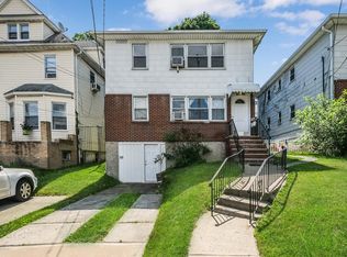140 Castleton Ave, Staten Island, NY 10301