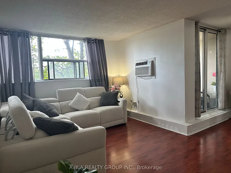 2900 Battleford Rd #210 — Photo 14