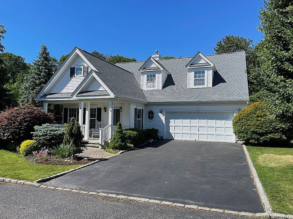 1st image of 90 Golden Spruce Dr