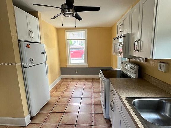 5th image of 459 NE 25th St Floor 0