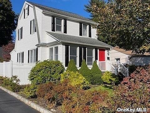 1st image of 43 Chestnut Cir