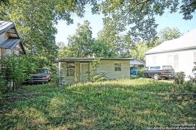 1st image of 1318 Lee Hall