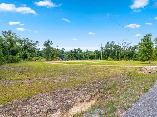 3127 Cardinal Ln, Lake Charles, LA 70611