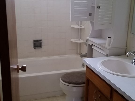 5th image of 4108 E Marietta Ave