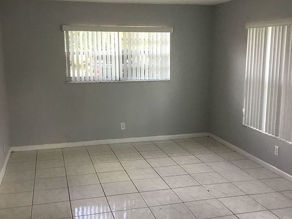 4th image of 7750 SW 10th Ct APT D