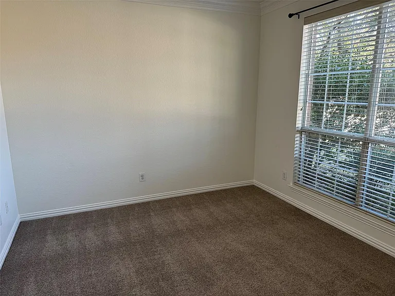 1612 Sweetbay Dr — Photo 17