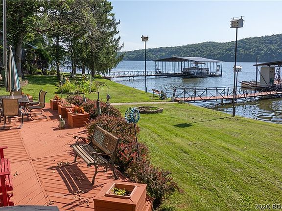 2nd image of 900 Buckridge Rd