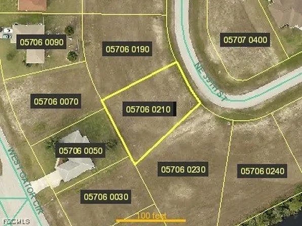 3902 NE 11th Pl, Cape Coral, FL 33909