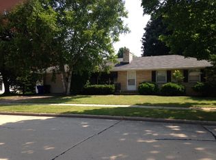 30 S Meadows Dr, Appleton, WI 54915