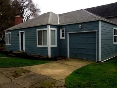 667 16th St NE, Salem, OR, 97301
