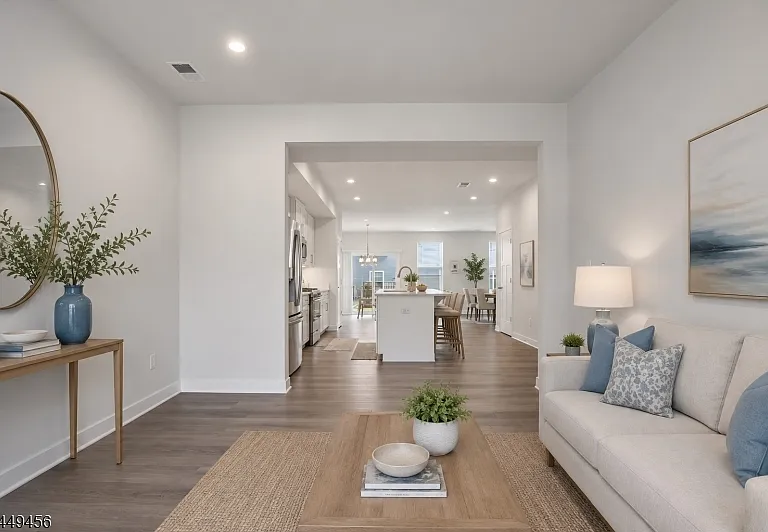49 Owen Ct — Photo 3