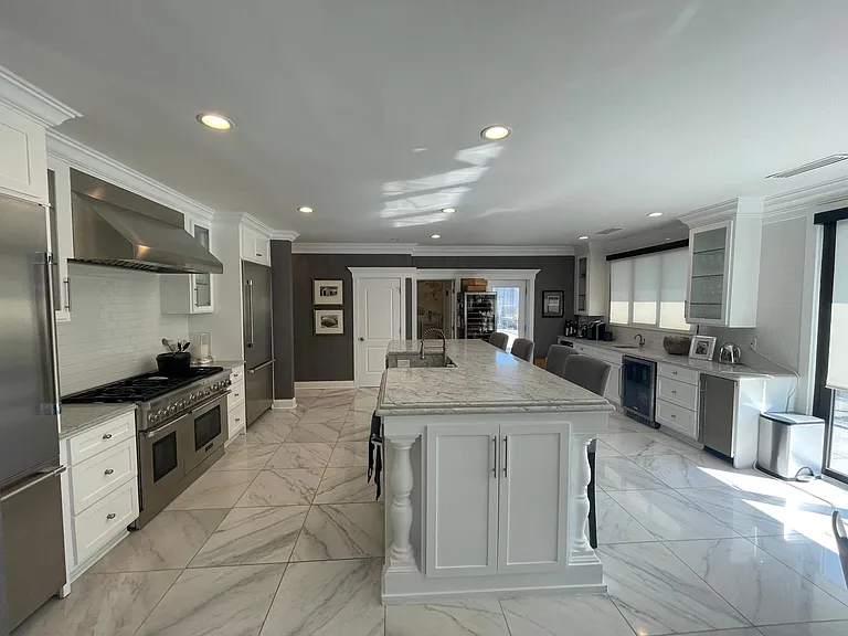 Plaza House — Photo 109