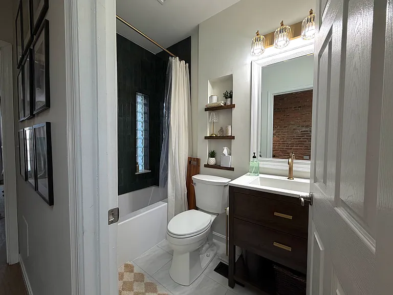 815 S Potomac St — Photo 6