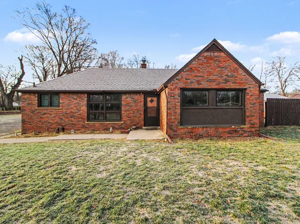 29025 King Rd, New Boston, MI 48174