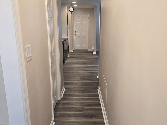 2nd image of 207 S Locust St APT 5
