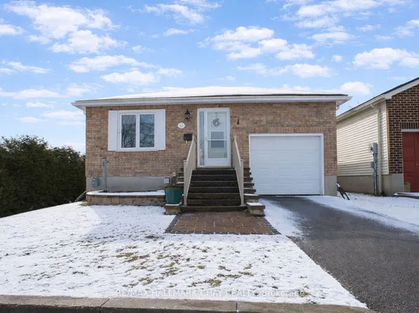 231 Oxford St #14, Orillia, ON L3V 7S6