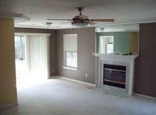 728 Inlet Quay APT D, Chesapeake, VA 23320