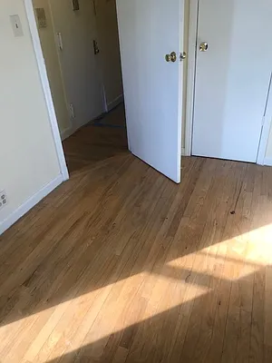 Rented by Johanna Gyuro, LREB | media 19