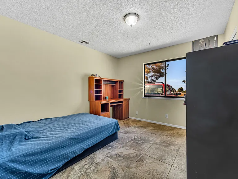 5204 E Avenue T4 — Photo 7