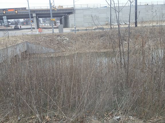 Next to New Bridge 199