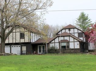 92 Strong Rd, Owego, NY 13827