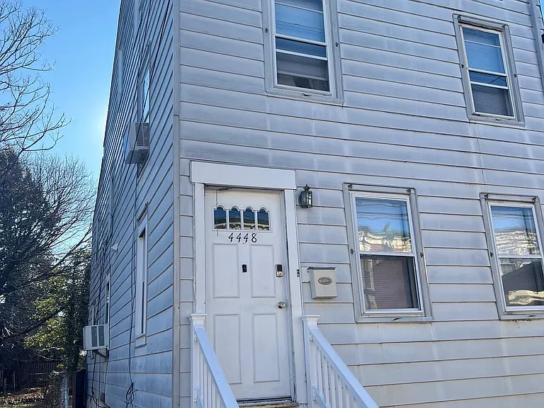 4448 Mitchell St — Photo 17