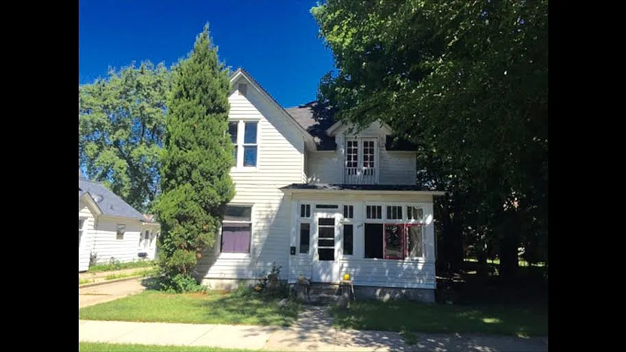 2 bed, $1,425 — Photo 1